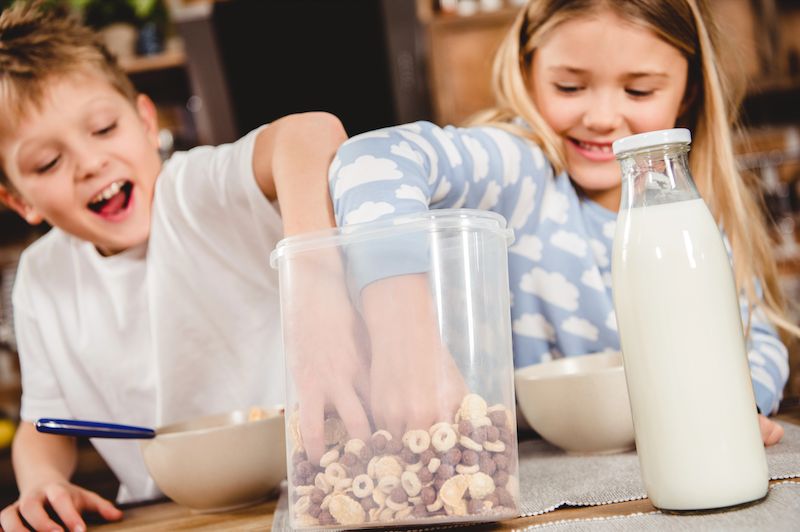 Müesli-Hersteller senken Zuckergehalt und packen mehr Fett hinein. Bild: Depositphotos. infosperber.ch/gesundheit/cor…