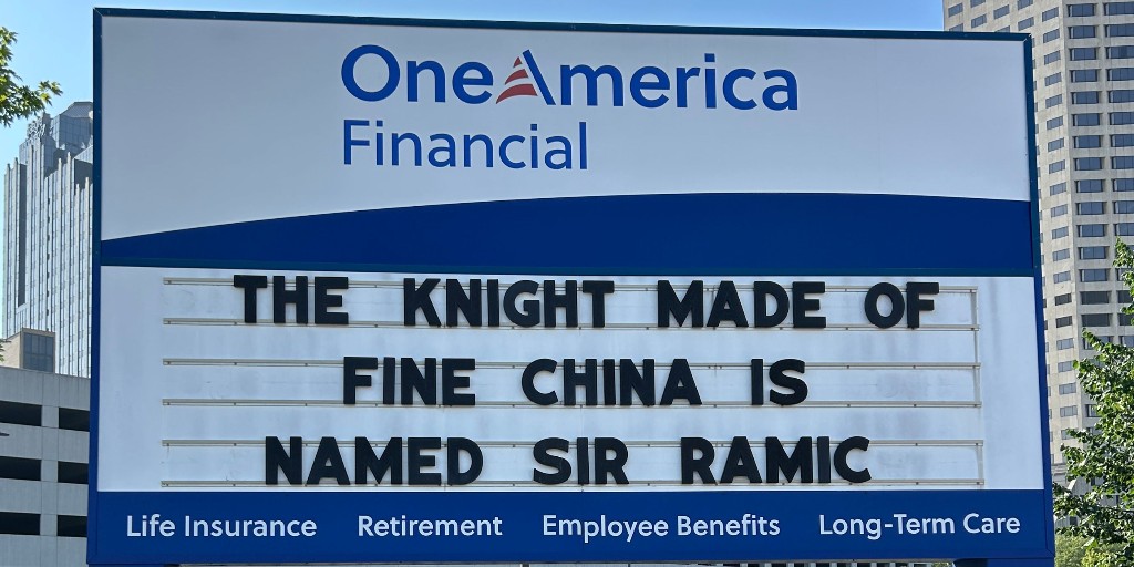 OneAmerica's tweet image. Sir Ramic. Great at dinner parties. Terrible in fights.
#OneAmericaSign #DadJokes