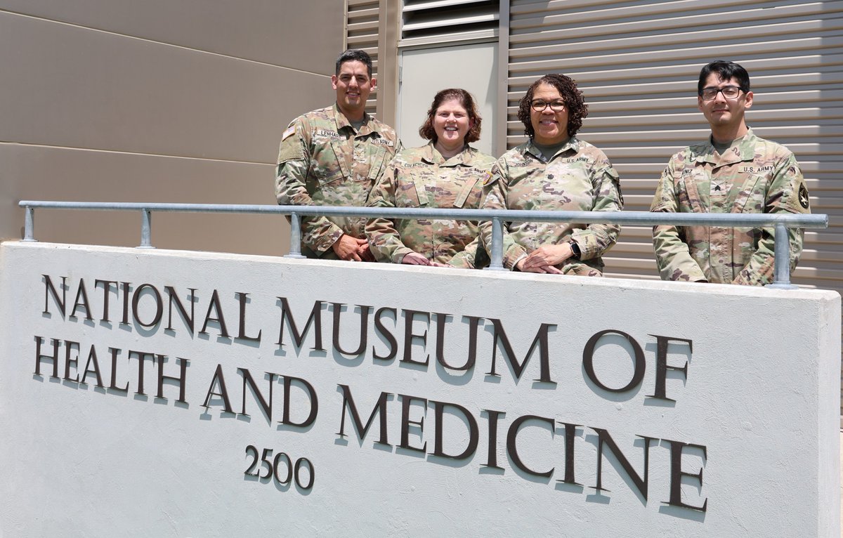 afpmb's tweet image. On June 21, military entomologists from AFPMB, @NavyMedicine , and @WRAIR engaged ~250 visitors at Bugapalooza! They highlighted insects' importance and the vital role of military entomology. #Bugapalooza #PublicOutreach