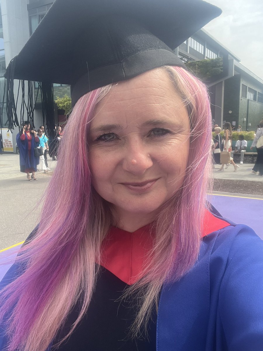 Ready for my Masters graduation 👩🏻‍🎓 #TeamMDX