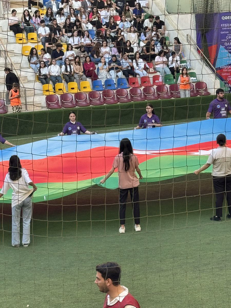 MalahatIbrahim1's tweet photo. #QərbiAzərbaycanİcması
Qərbi Azərbaycan Kuboku II Mini Futbol Turnirinin Finalı.
Finalda Qərbi Azərbaycanın #Loru-#Amasiya kamandaları arasında keçiriləcəkdir. Həyacanlı dəqiqələr.. https://t.co/5ZfqZ2BLuv