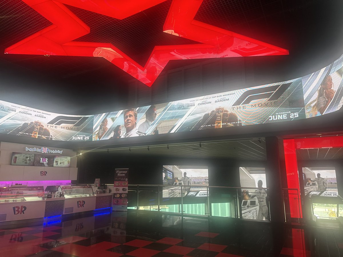 AidyLDN's tweet image. #F1TheMovie 🍿🏁🏎️
I watched it just like it was a GP weekend, the emotion edge of your seat, everything.
10/10 ⭐️⭐️⭐️⭐️⭐️ 👏
Awesome @cineworld