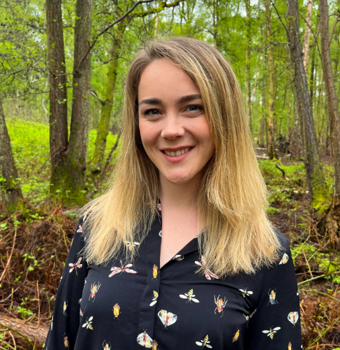 Dept of Zoology (@camzoology) on Twitter photo 🎉Congratulations!
<a href="/Eleanor_Bladon/">Ellie Bladon</a> on becoming the first Pathway to Independence Fellow in Ecology and Conservation Biology at <a href="/ClareCollege/">Clare College</a>
Read more: bit.ly/4encSuX 🎉Congratulations!
<a href="/Eleanor_Bladon/">Ellie Bladon</a> on becoming the first Pathway to Independence Fellow in Ecology and Conservation Biology at <a href="/ClareCollege/">Clare College</a>
Read more: bit.ly/4encSuX