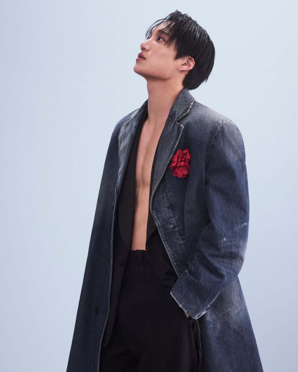 ミラノのプラダ財団Depositoで開催された #プラダ 2026年春夏メンズファッションショーのゲストたち─アーチー・マデクウィとカイ。

#PradaSS26 #PradaPeople #ArchieMadekwe #KAI