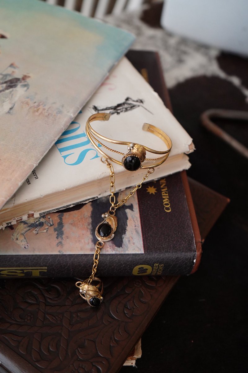 DaisyIfYouDoCo1's tweet photo. In case you needed some convincing to get a lariat bracelet. 😉

Shop online @ https://t.co/JDStOv1CKQ
Shop in store @ 122 S Main St Stillwater
Shop anywhere anytime from our app https://t.co/RZUly8JN3y