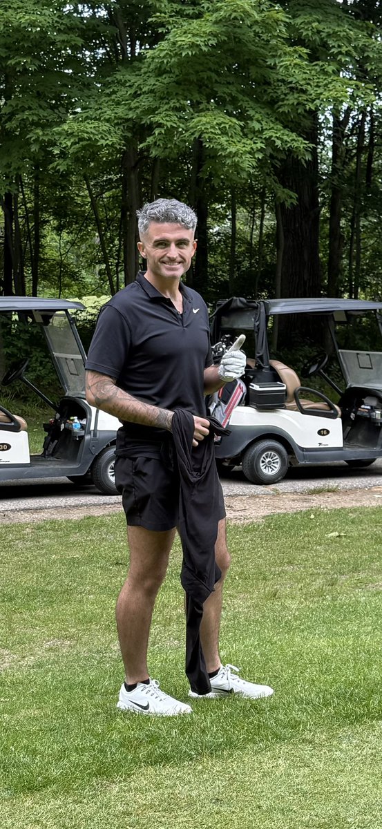 syndicate tweet media