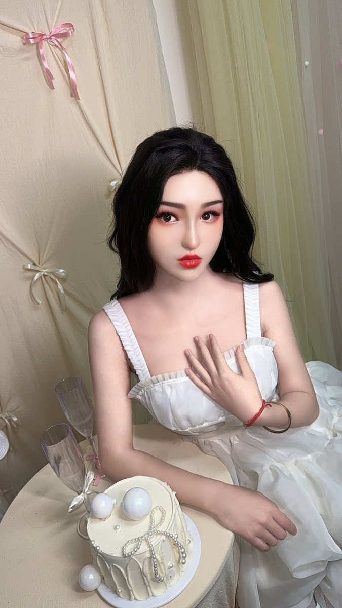 断更了几天哈哈哈！因为我又去拍照啦！
这次该不会认不出我了吧？
  #femalemask #masker