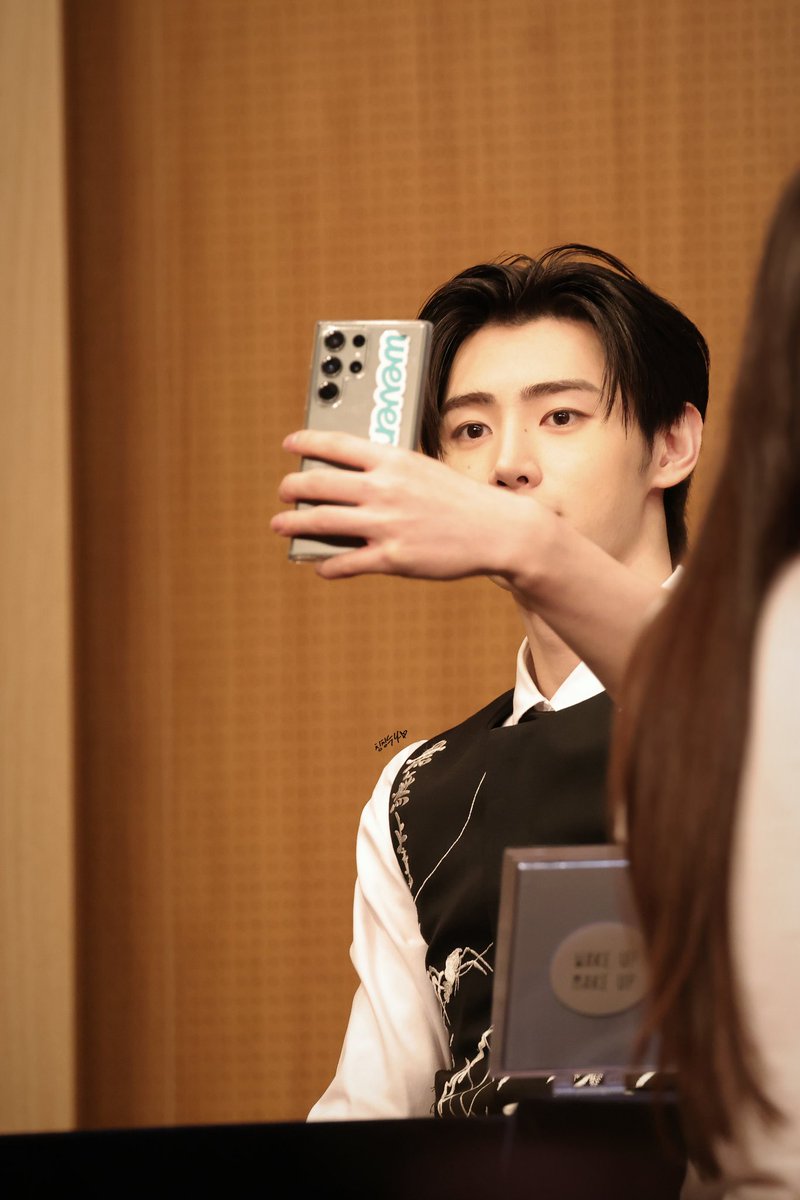 Hoonikkk's tweet photo. 20250614 M2U

셀카좀 올려줘🤲🏻

#엔하이픈 #성훈 #ENHYPEN #SUNGHOON
#エンハイプン #ソンフ https://t.co/gdEuIC40sP