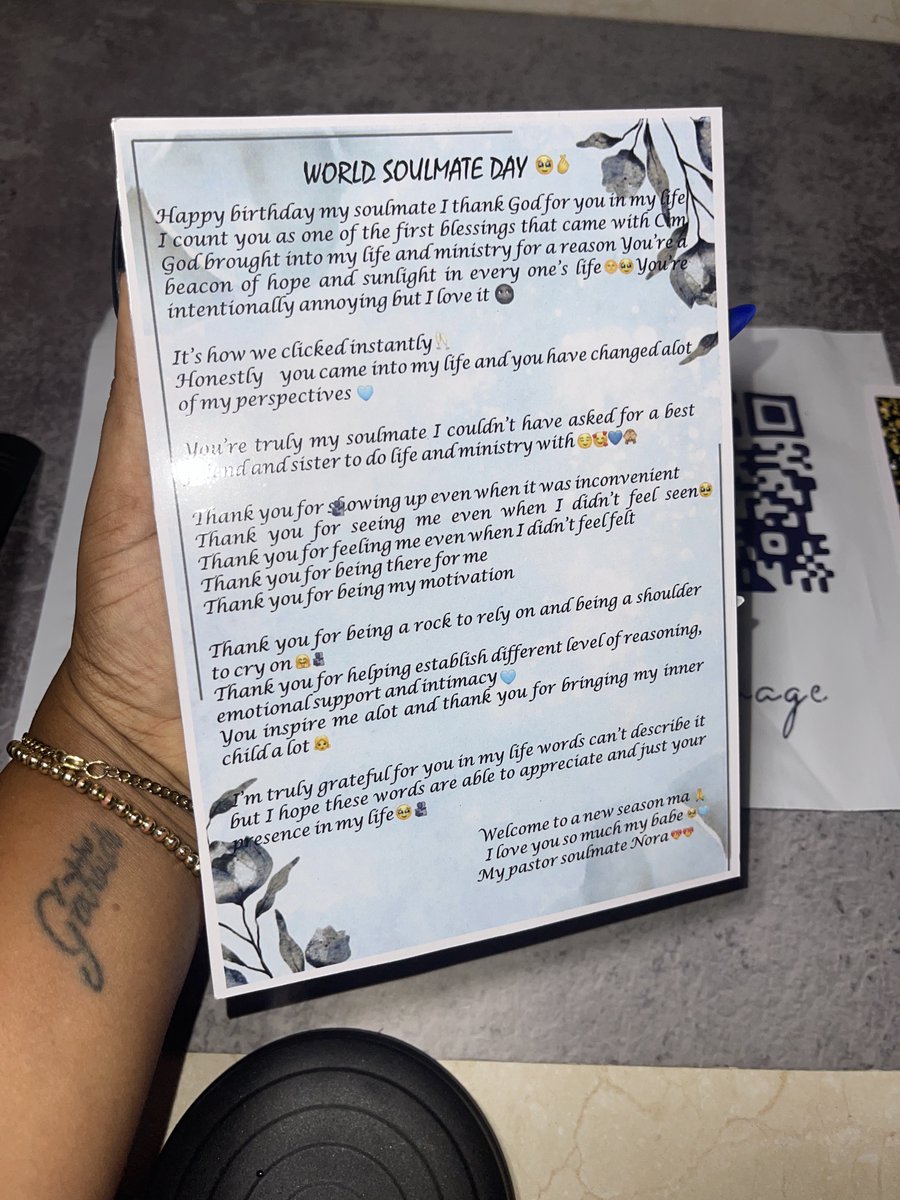Pree_Stores's tweet photo. Some of the cards due for delivery today 
Slide 1 -4 page card🏷️10k
Slide 2&amp;3 -7k
Slide 4-4K

Please kindly RT @_DammyB_ @pagesbydammy https://t.co/q20Q3WhpFO