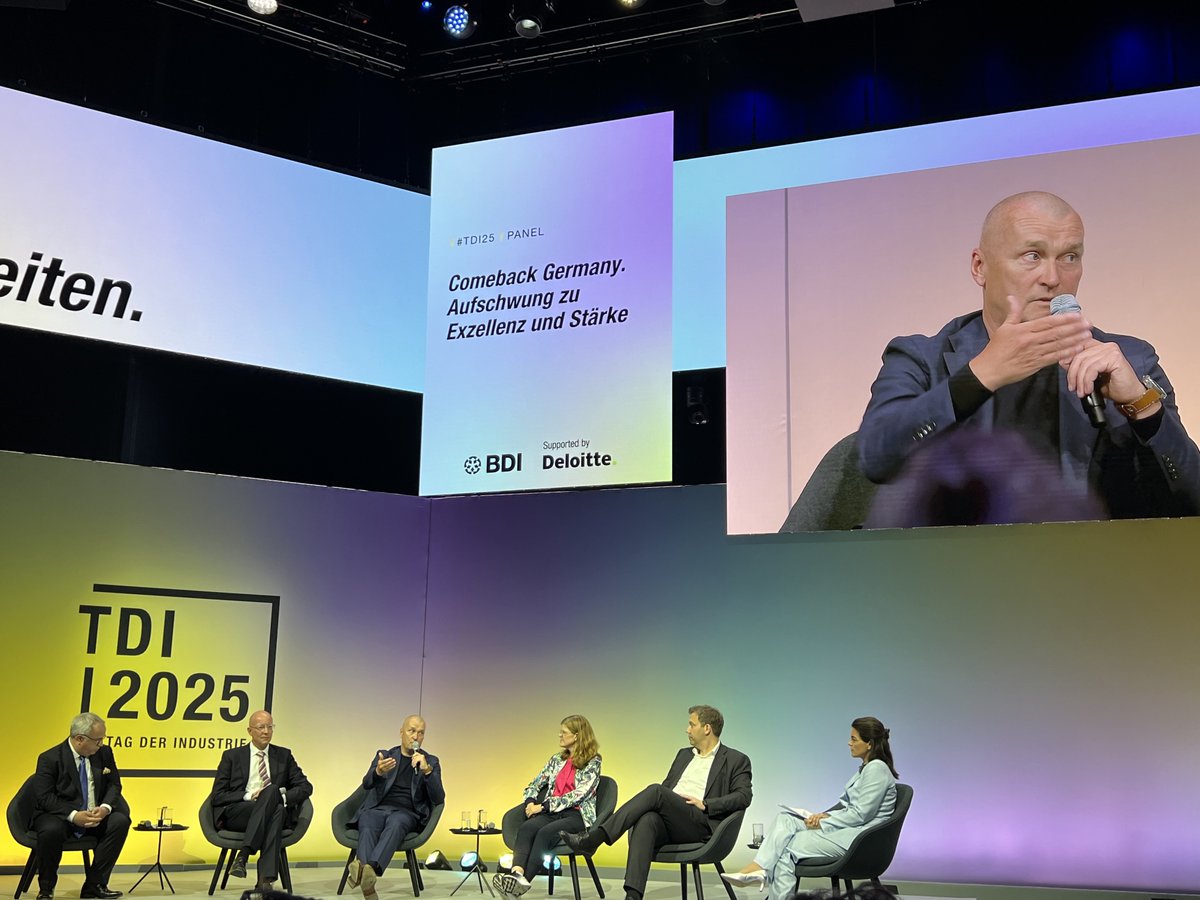 At the Day of Industry 2025 in Berlin yesterday, our COO Martin Oetjen joined a high-level panel with Finance Minister Lars Klingbeil and other industry leaders to talk about #Germany’s economic future. 🎤💥 
 
Industry is ready to move! 

#TDI25