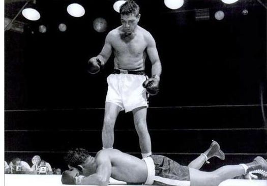 20th Century #OnThisDay (@iain_mcdougall) on Twitter photo #OnThisDay in 1952 Ray Robinson retired with heat exhaustion on his stool in round 13 against Joey Maxim at Yankee Stadium <a href="/boxing360/">Boxing360</a> <a href="/BoxingHistory/">Boxing History</a> <a href="/BoxingNewsED/">Boxing News</a> <a href="/TeddyDraper/">Teddy Draper Sport</a> <a href="/BoxRec/">BoxRec.com</a> <a href="/ringmagazine/">Ring Magazine</a> <a href="/EdRobinsonBox/">Ed Robinson</a> #OnThisDay in 1952 Ray Robinson retired with heat exhaustion on his stool in round 13 against Joey Maxim at Yankee Stadium <a href="/boxing360/">Boxing360</a> <a href="/BoxingHistory/">Boxing History</a> <a href="/BoxingNewsED/">Boxing News</a> <a href="/TeddyDraper/">Teddy Draper Sport</a> <a href="/BoxRec/">BoxRec.com</a> <a href="/ringmagazine/">Ring Magazine</a> <a href="/EdRobinsonBox/">Ed Robinson</a>
