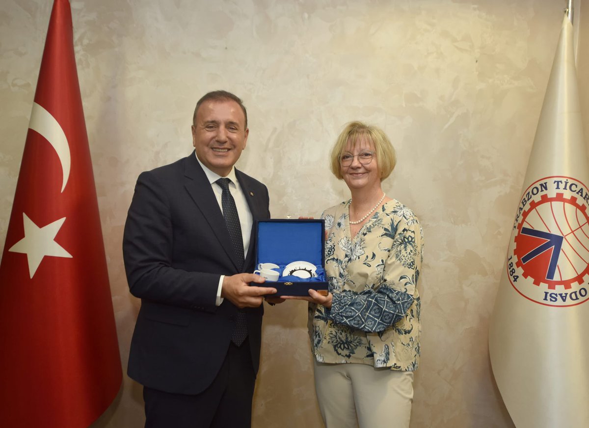 Sibylle Katharina Sorg (@gerambturkiye) on Twitter photo Trabzon #Ticaret ve #Sanayi Odası Başkanı <a href="/erkutcelebi61/">Erkut ÇELEBİ</a> ile ekonomide Türk-Alman iş birliği ve bölgesel fırsatlar üzerine kapsamlı bir görüşme gerçekleştirdik. Nazik ev sahipliği için teşekkür ederim.
#ekonomi Trabzon #Ticaret ve #Sanayi Odası Başkanı <a href="/erkutcelebi61/">Erkut ÇELEBİ</a> ile ekonomide Türk-Alman iş birliği ve bölgesel fırsatlar üzerine kapsamlı bir görüşme gerçekleştirdik. Nazik ev sahipliği için teşekkür ederim.
#ekonomi