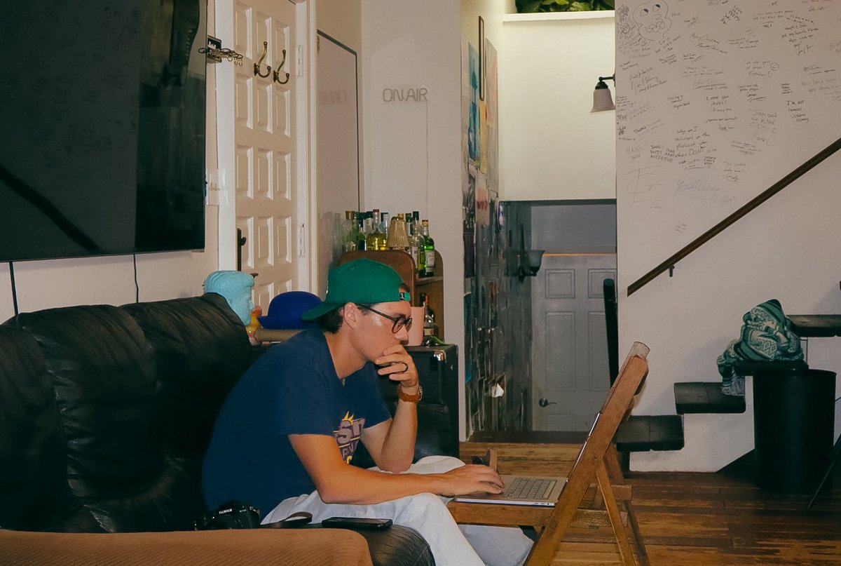 fmofmpodcast's tweet image. What’s stopping the boys from a little afternoon sesh? Nothing. Preparing for Episode 333! It’s a big one in the history of our show. New things coming. Tune in July 3rd, 2025.