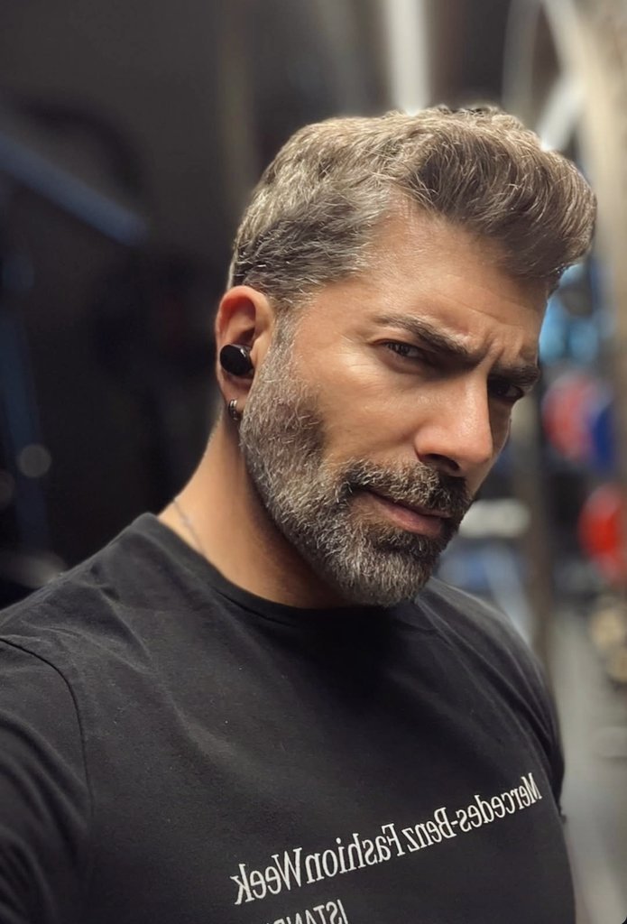 I nominate #CenkTorun from Türkiye for TC Candler’s list of the Most Handsome Faces of 2025

<a href="/tccandler/">TC Candler</a> #tccandler #100faces2025