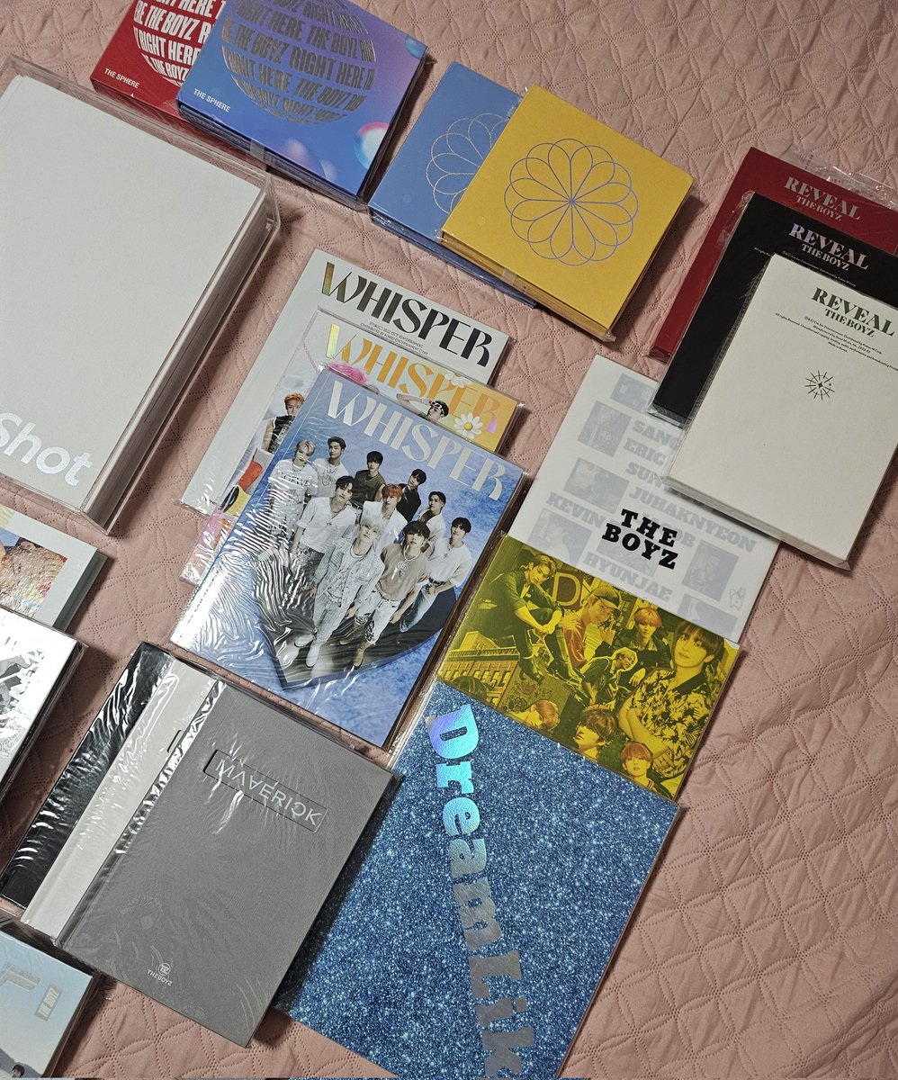 buystelle's tweet photo. 🛒  wts lfb ! #OnTelle • ph

— QS ! TBZ Unsealed Albums
      ⌕ buy 1 take 1 !
      ⌕ 50/ea for albums
      ⌕ newshot: qyop
      ⌕ official pc freebies ♡
      ⌕ reply/dm mine
      ⌕ read https://t.co/TzW25hfbgb

## the boyz whisper dreamlike reveal maverick diy https://t.co/z9XCeX4uLO