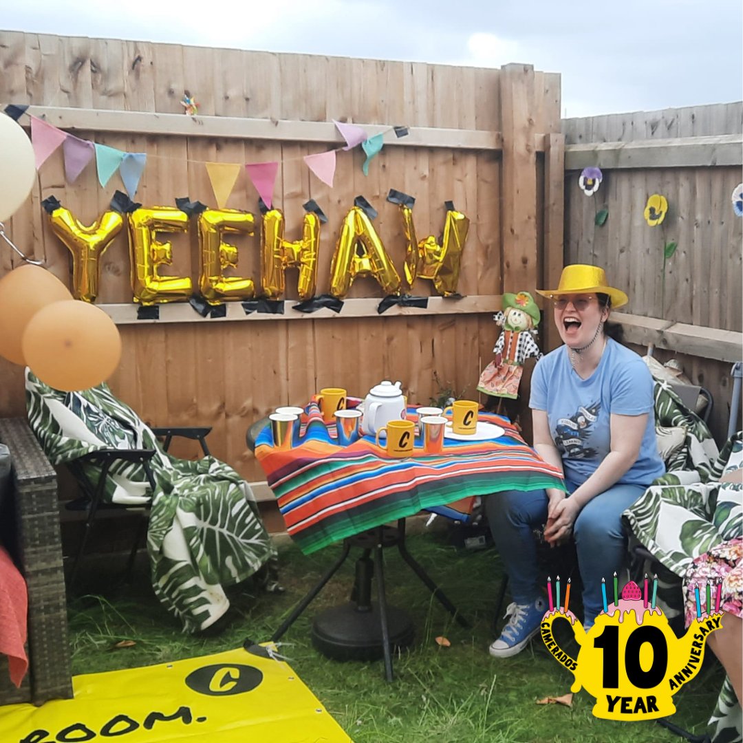 YEEHAW! 🤠 The #CameradosIs10 celebrations are happening worldwide! Check out this cowboy-themed party with yeehaw balloons! From parks to backyards, folk everywhere are coming together to celebrate 10 years of #Camerados. Where’s YOUR party?
#WeAreCamerados