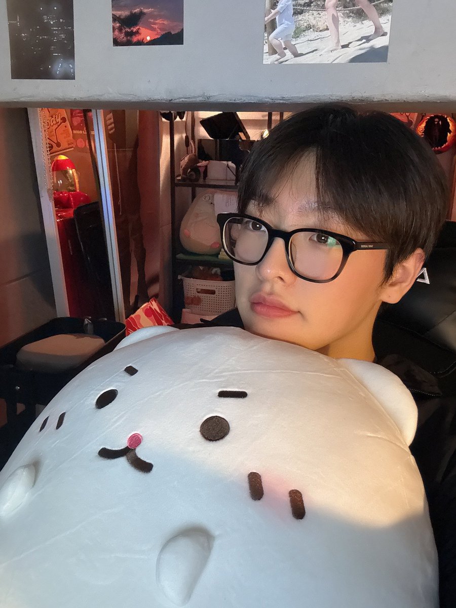TheKingDom_GF's tweet image. [MUJIN👑]

&amp;lt;ㅎㅎㅎ&amp;gt;

오늘두 숨 잘 쉬구 갑니당~~

#TheKingDom #더킹덤 #TKD 
#MUJIN #무진 #위버스라이브