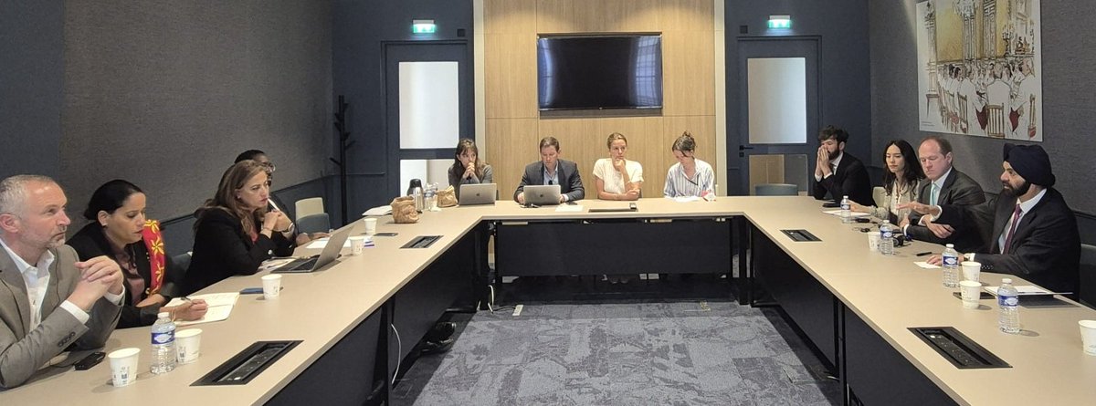 Long échange avec Pdt Ajay Banga @worldbank ce matin. Je souhaite que <a href="/EmmanuelMacron/">Emmanuel Macron</a> <a href="/francediplo/">France Diplomatie 🇫🇷🇪🇺</a> demandent #financement, assistance de la #BanqueMondiale pour la reconstruction de #Mayotte. Comme la Hollande l'a fait pour la reconstruction de Saint Marteen après le cyclone Irma