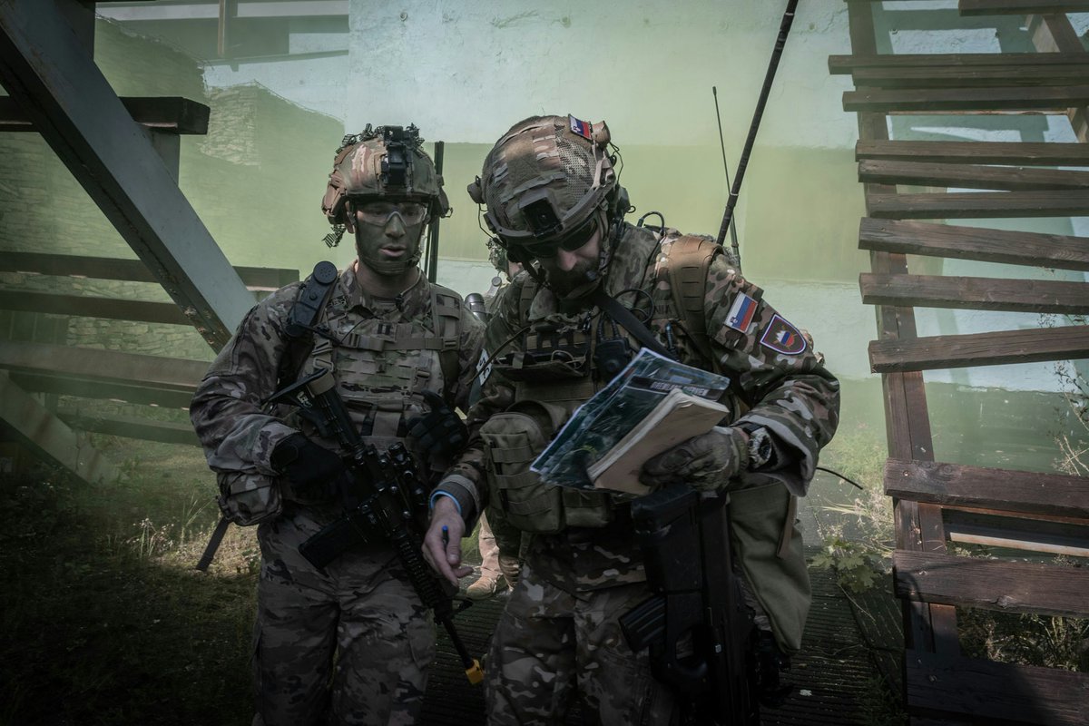 NATO_PASCAD's tweet image. Congratulations to @SloveniaNATO 🇸🇮 on their Statehood Day!
A #NATO Ally since 2004, with its Armed Forces cooperating effectively in strengthening the Alliance’s Deterrence and Defence.
#WeAreNATO 🤝@SloveniaNATO
