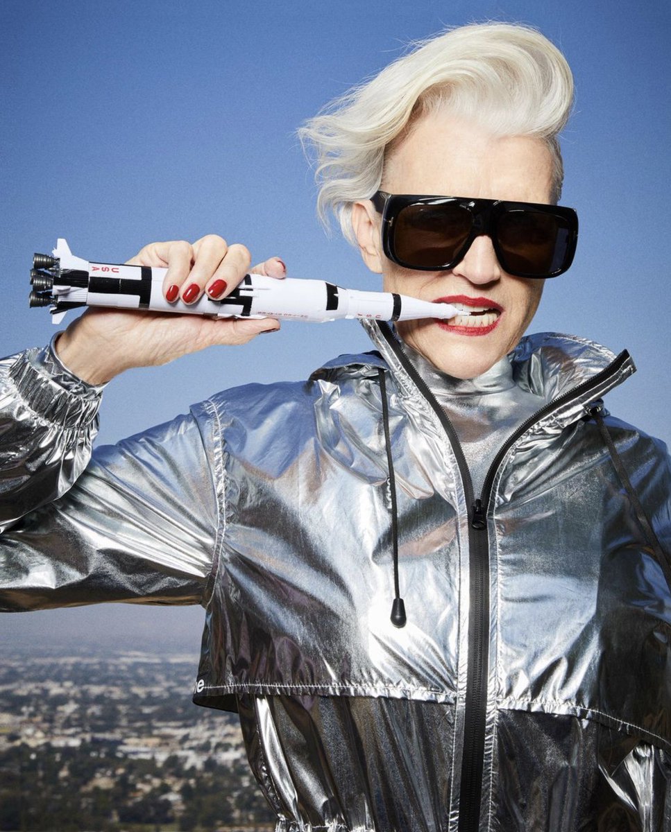 mayemusk's tweet image. Posting my @harpersbazaarus astronaut editorial to celebrate four real astronauts on their way to the international space station today. They are from America, Hungary, Poland and India 🧑‍🚀🧑‍🚀🧑‍🚀🧑‍🚀 👏👏👏👏 @SpaceX 🚀 @Space_Station @Axiom_Space