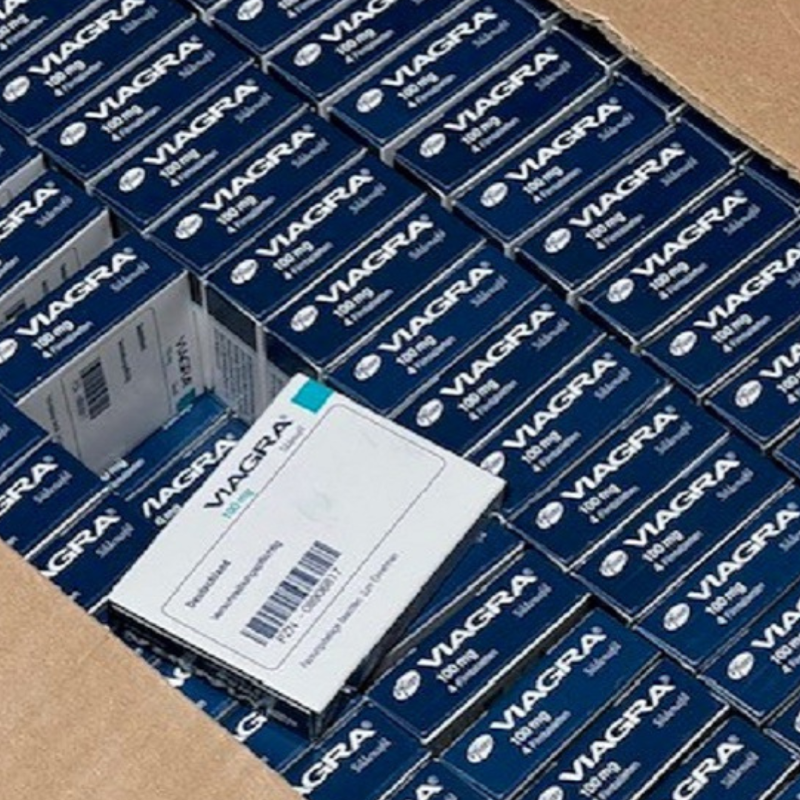 INTERPOL_HQ's tweet photo. Record 769 arrests and USD 65 million in illicit pharmaceuticals seized in global bust.💊 

An operation across 90 countries has resulted in the seizure of 50.4 million doses of illicit pharmaceuticals, highlighting the alarming scale of the global trade in counterfeit medicines.