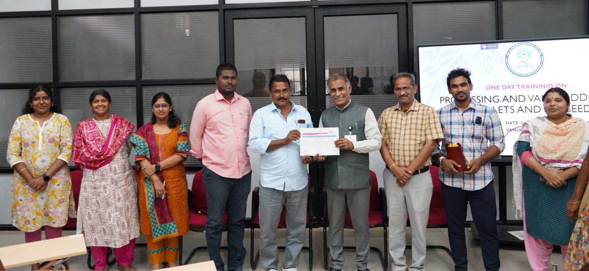 NIFTEM_Tnj's tweet photo. The Department of Food Plant Operations, Incubation and Entrepreneurship, @NIFTEM_Tnj organized a One-Day Training Program on “Processing and Value Addition of Millets and Oil Seeds” on 24th June 2024. @MOFPI_GOI @Rssamul 
#NIFTEMThanjavur #MilletProcessing #OilSeeds https://t.co/uhH8U1Pvwz