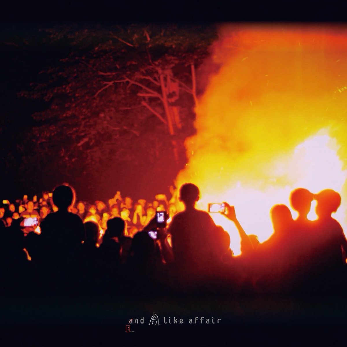 _a_like_affair's tweet photo. end a like affair 💿1st single
リリースされました
聴いてくれたら嬉しいです！！

『お祭りの後の賑やかな交差点で』

https://t.co/u1CVyDpDvU https://t.co/iWXILNCk6H