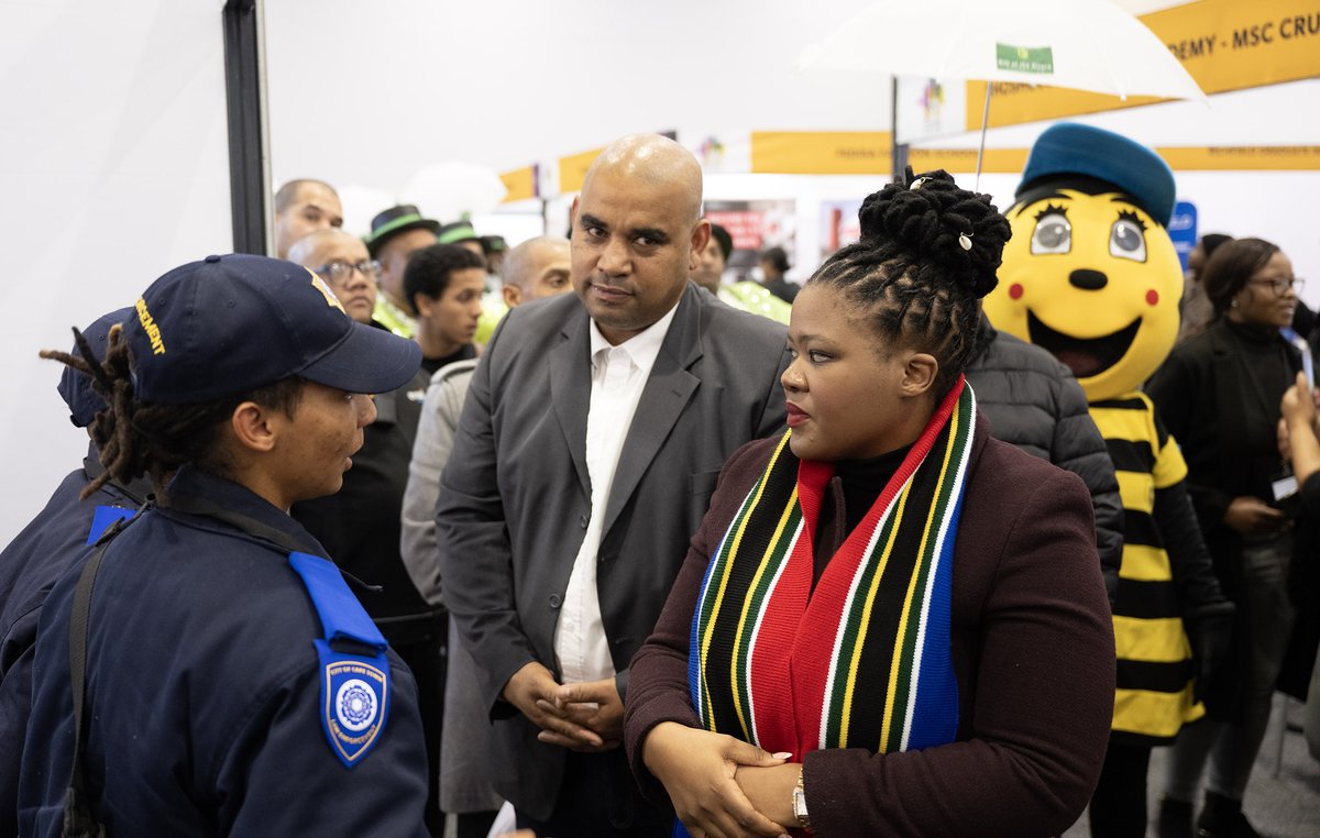 CityofCT's tweet photo. Hundreds of young people from various schools and communities packed the @CTICC_Official this Wednesday for the opening of the Youth in Action Expo that runs until Thursday, 26 June 2025.
See: https://t.co/FtBmRGevjk
#CTNews #SpatialPlanningandEnvironment https://t.co/3XVEP3YyKg