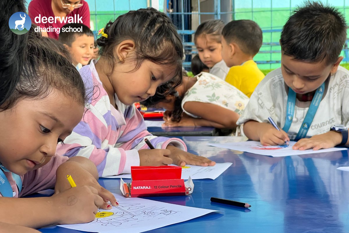 DWDhadingSchool's tweet image. 𝗖𝗼𝗹𝗼𝘂𝗿𝗶𝗻𝗴 𝗖𝗼𝗺𝗽𝗲𝘁𝗶𝘁𝗶𝗼𝗻 

Deerwalk Dhading conducted a colouring competition for preschool students, where the children coloured pictures. 

#dds #deerwalkdhadingschool #colouringcompetition