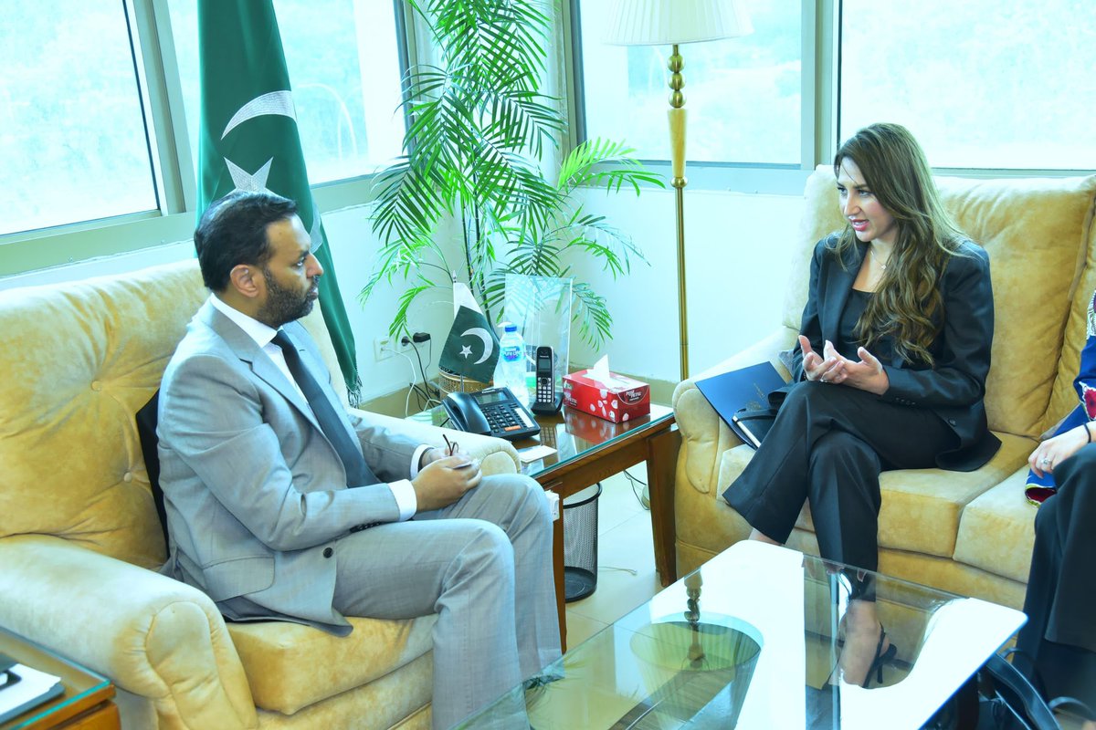 TheAnisFarooqui's tweet photo. US Acting Ambassador Natalie Baker Meets Federal Health Minister Mustafa Kamal in Islamabad