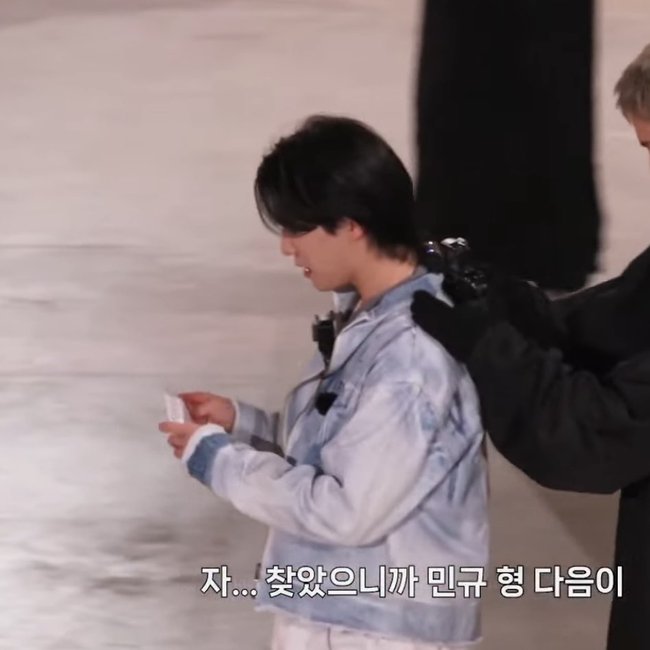 꼬잉이생각한디노진짜바보인점
형들 거꿀로순서 몰를까봐 종이에 적어줌 푸하하 ㅠ.ㅠ