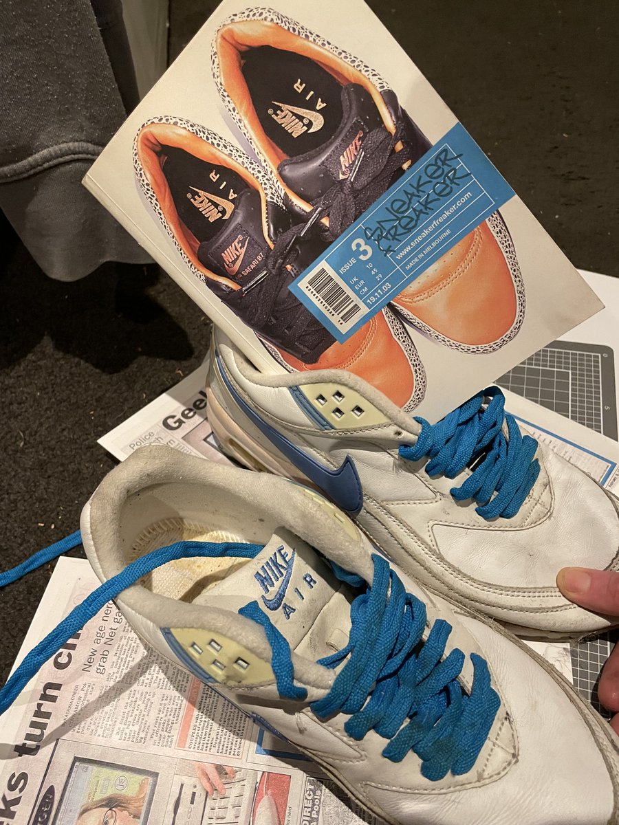 CompSciFutures's tweet image. First lets look at BWs. The Knot theory to ensure these laces never inflict upon their wearer the grave B-Boy mistake of crossing one's laces is in full effect in these fine two specimens - I would make the S1Ws proud: #DontBelieveTheHype