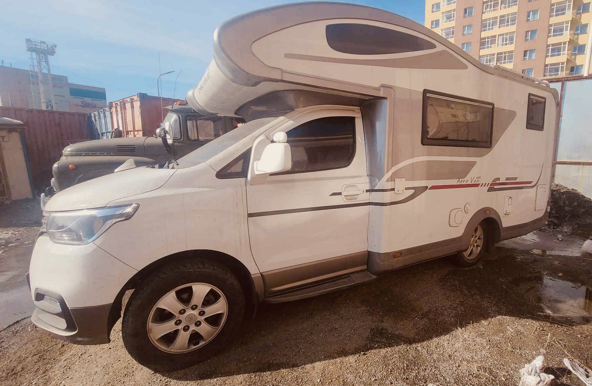 энэ машин сонирхох хүн үзвэл Сонгдо эмнэлэгийн зогсоол дээр байгаа шүү: 2015 оны, 2024 онд Монголд хөдөө яваагүй, 2.4л дизел турбо мотортой, АТ, 4х4, Хюндай үйлдвэрийн тоноглолтой 35к км .. үнэ 160 сая 🙂 зарагдвал бүх мөнгө 9 хүүхэдийн зүрхний мэс засалын зардалд хэрэглэнэ