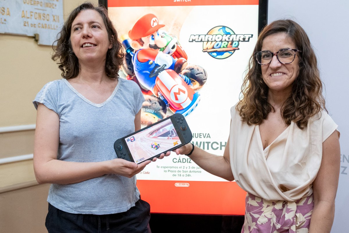 🎮 #Cádiz vuelve a ser la ciudad elegida por #Nintendo para arrancar su gira de verano, con la nueva Switch 2 como gran novedad

✅ En la Plaza de San Antonio 
✅ Con más de 40 puestos de juegos
✅ 2 y 3 de julio, a las 18 horas

Gloria Bazán: “Es una propuesta que une