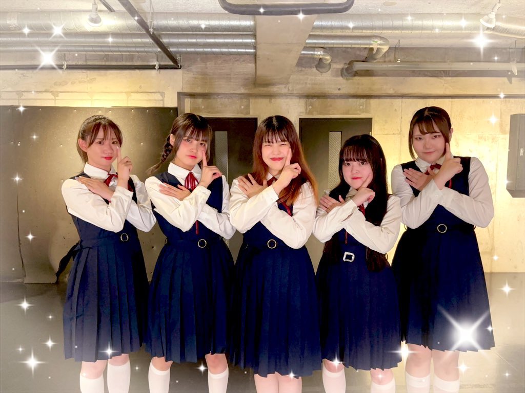 Patchwork808's tweet photo. 🖤ᩚ❤️ᩚぱっちわーく575作目の投稿です！今回はファントムシータの『おともだち』です！

今日はファトムシータのデビュー発表された日ということで…

配信1stシングルをお届け🖤ᩚ❤️ᩚ
歌詞やみんなの表情に注目です。

#ぱっちわーく88ぱちぱちぱっち

👏👏 https://t.co/AaFV2UHkHm https://t.co/aOIIJlsBhL