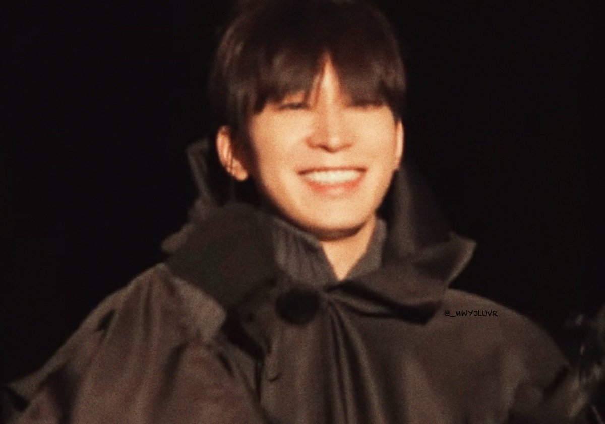 i’ll never stop loving how he smiles with his eyes ◜‿◝