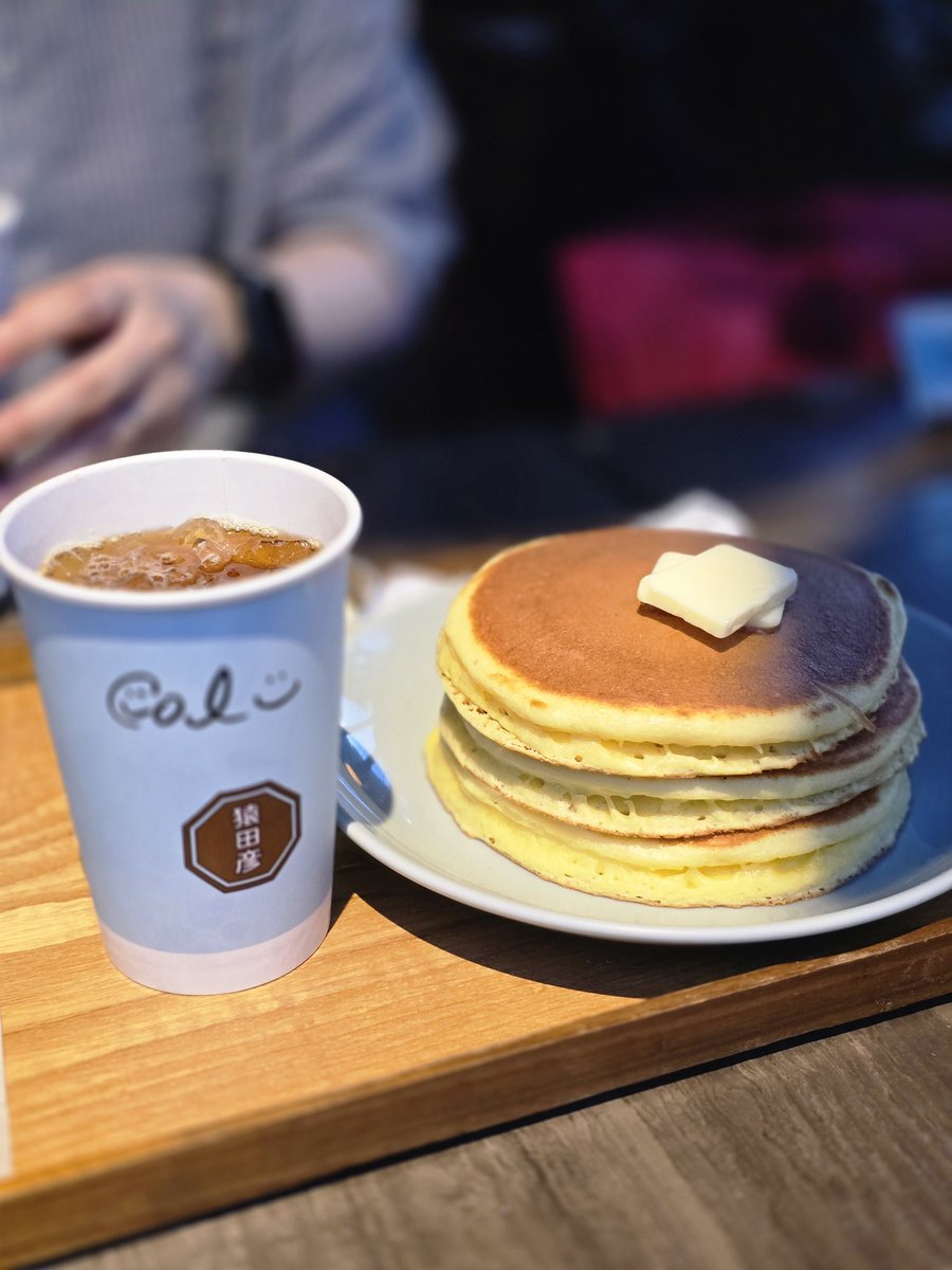 michiponcafe's tweet photo. 珈琲の勉強。 
用事がありお江戸へ
 調布の猿田彦珈琲焙煎所に立ち寄り プアオーバーでアイス珈琲
 豆はコロンビアをチョイス
 1日の〆に最高です。 https://t.co/belHu7MyCE