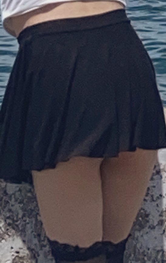 ノーブラノーパンだったり？