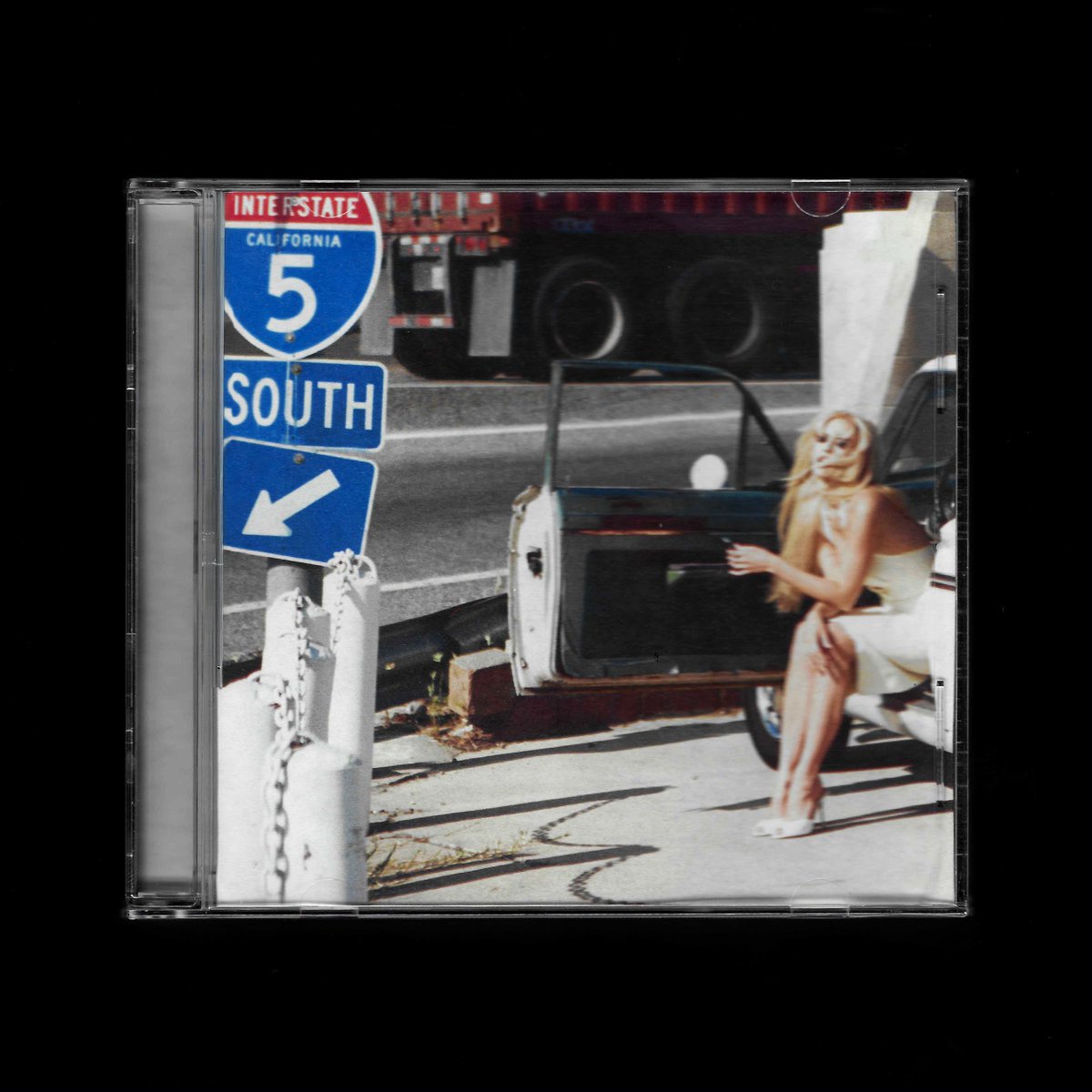 avalonlurks's tweet photo. my debut EP, 

permanent californian.

due 07.18.2025

https://t.co/NrAoHvDf0g https://t.co/OvGMhI5ijT