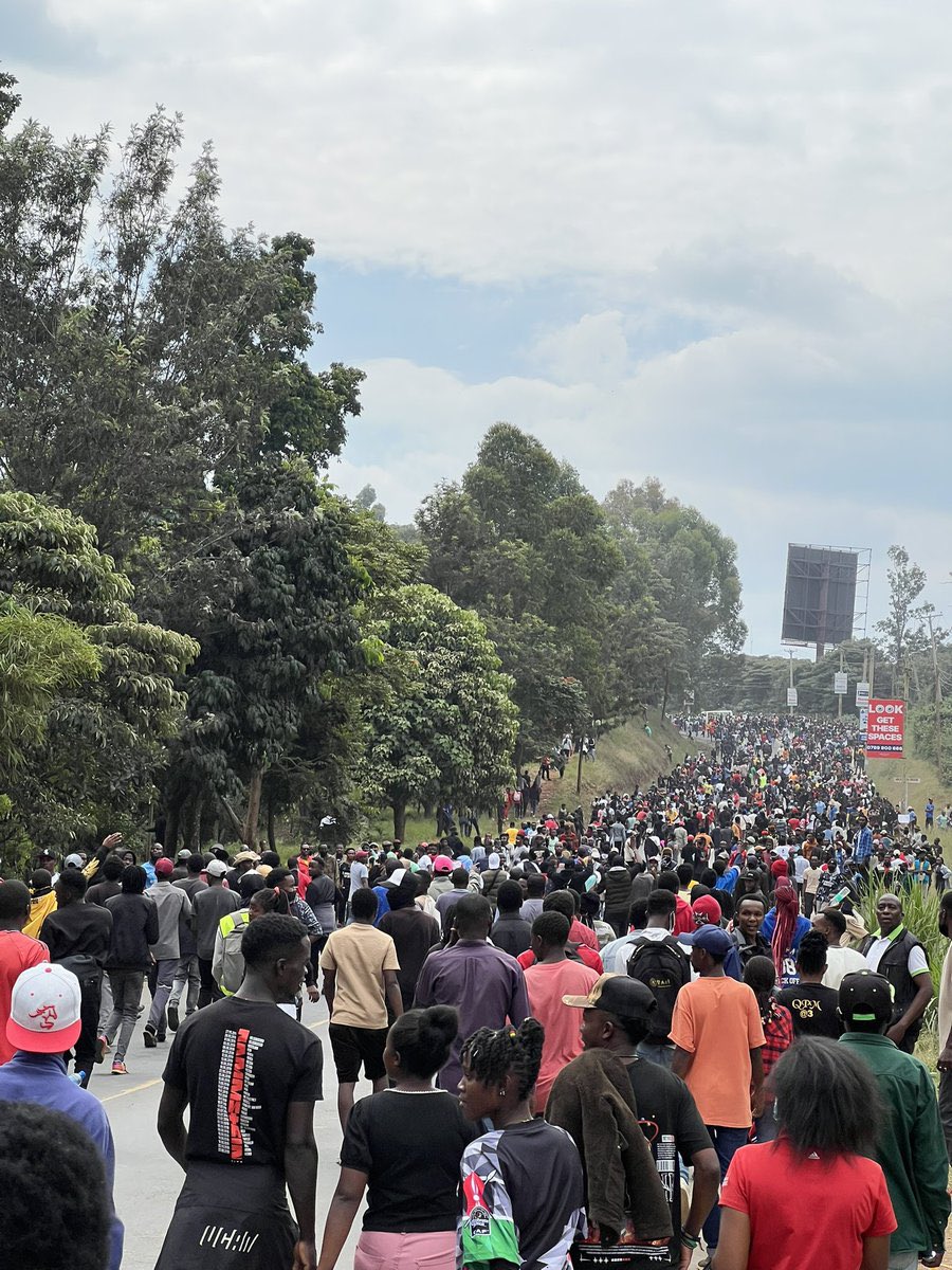 thiskenbabu's tweet image. Enroute to STATE HOUSE 

In the meantime @ntvkenya HAS BEEN SWITCHED OFF.

@Wambingwa_  we are the MEDIA. take charge with updates