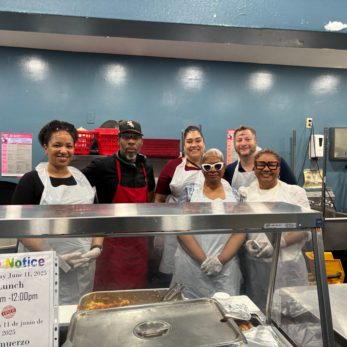 #GTNewYork helped serve lunch on behalf of Grand Central Neighborhood Social Services on June 11. 

Attorney Talent Acquisition Manager Dan Stone, Legal Support Specialists Camille Nixon, Debra Jackson, and Bernadette Peters and Receptionist Monica Deliz participated. #GTGives