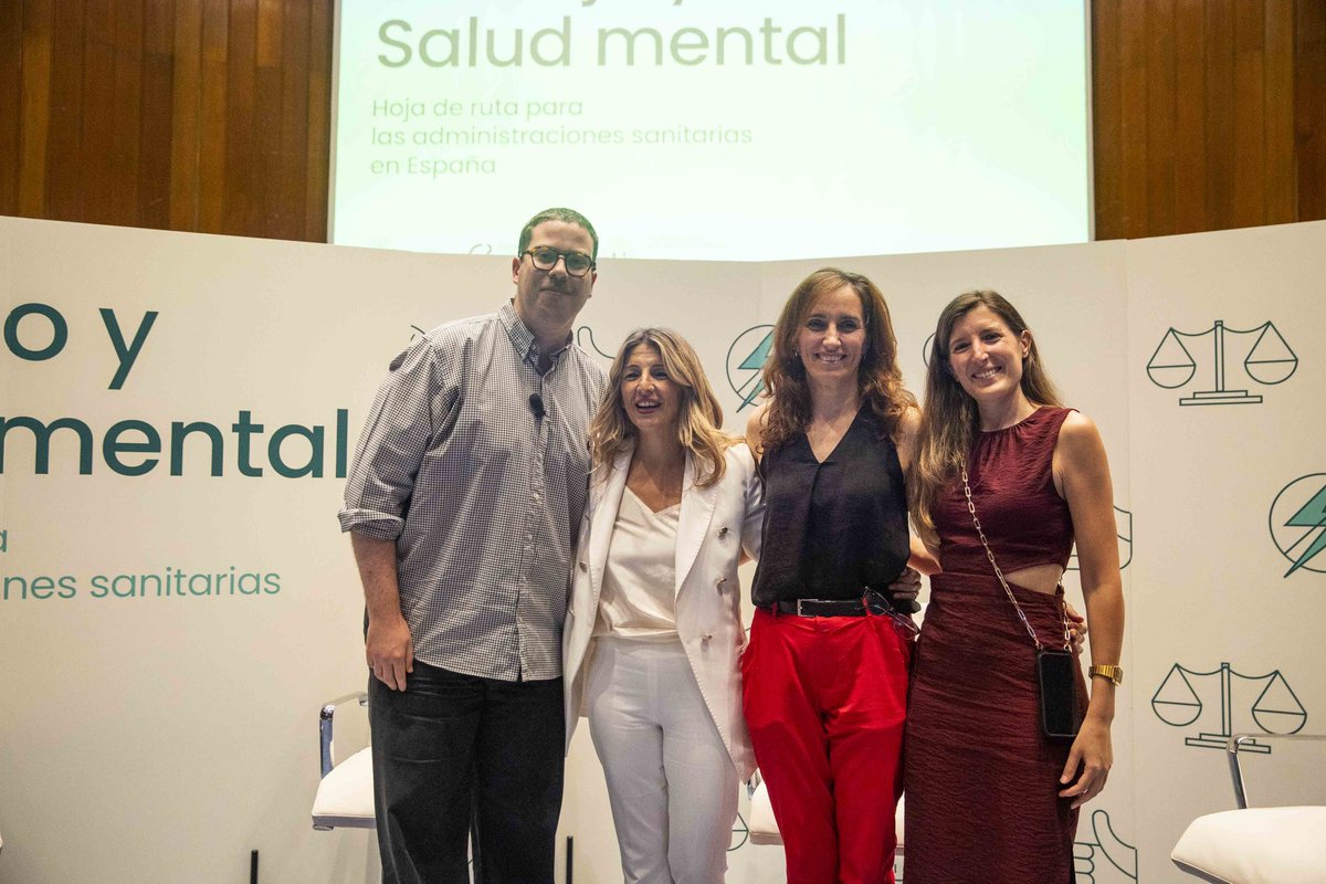 sanidadgob's tweet photo. Presentamos la hoja de ruta para abordar los efectos del trabajo en la salud mental

El documento propone un modelo que permite analizar el impacto de las condiciones laborales sobre el bienestar psíquico de la población. https://t.co/ubiHrvDefO