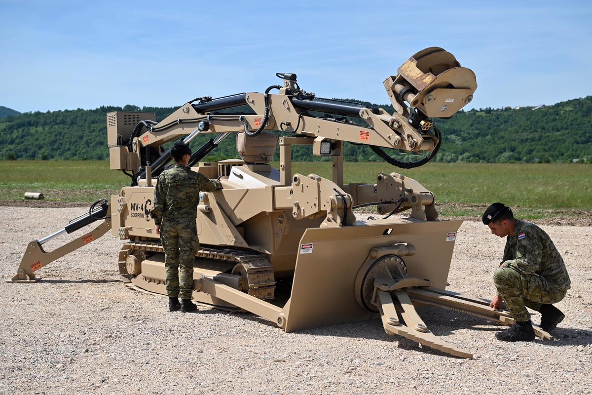 DOKING_Ltd's tweet photo. Where #preparedness, #capability and #allied cooperation meet, there is @DOKING_Ltd.
We took part in #IMMEDIATERESPONSE25, demonstrating in action our #unmanned dual-use #systems.
Real tech. Real impact.
https://t.co/J7kGsmR67H
#DEFENDER25 #DokIng #MORH
📸: Tomislav Brandt https://t.co/AFJp4csll6