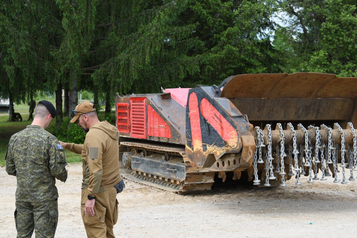 DOKING_Ltd's tweet photo. Where #preparedness, #capability and #allied cooperation meet, there is @DOKING_Ltd.
We took part in #IMMEDIATERESPONSE25, demonstrating in action our #unmanned dual-use #systems.
Real tech. Real impact.
https://t.co/J7kGsmR67H
#DEFENDER25 #DokIng #MORH
📸: Tomislav Brandt https://t.co/AFJp4csll6