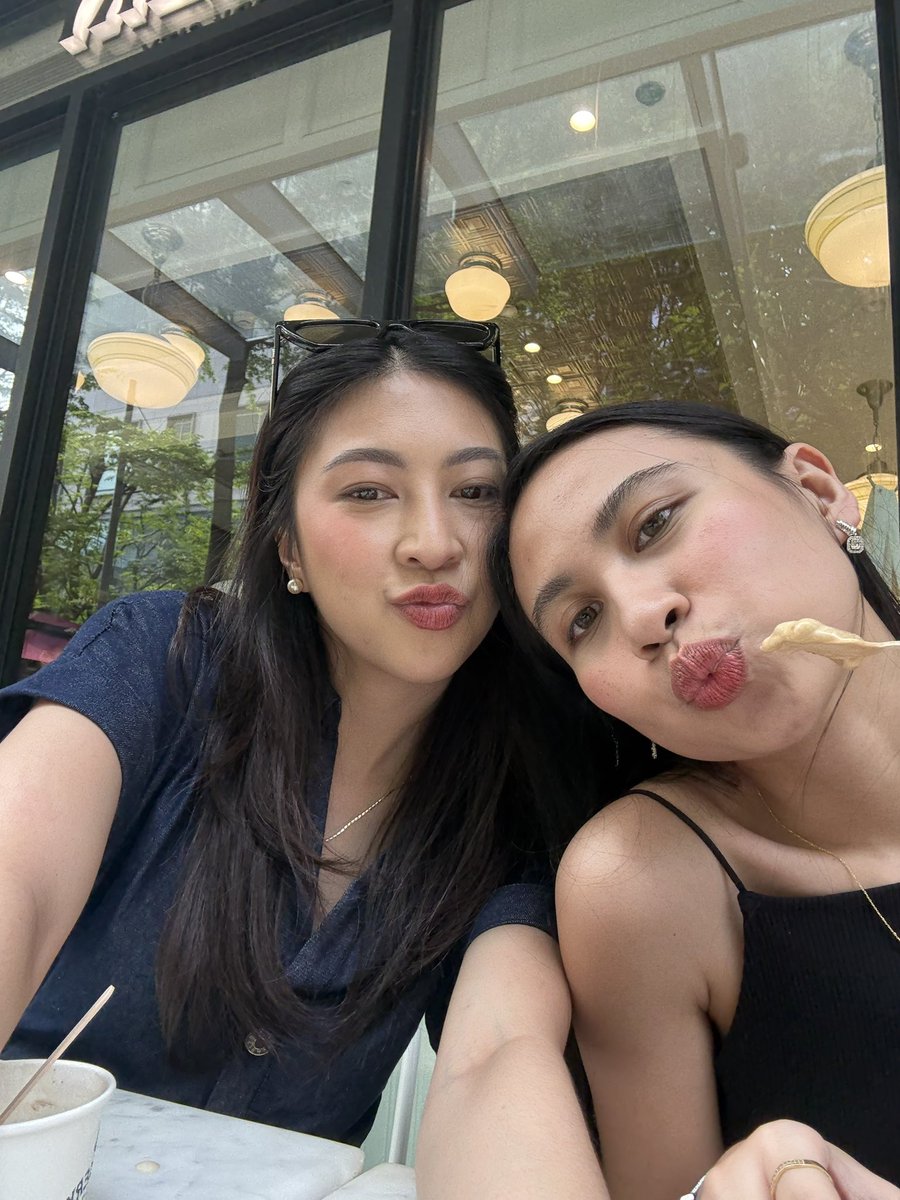 _ciaaamae's tweet photo. Bgc shenanigansss https://t.co/EQFEUlCGs5