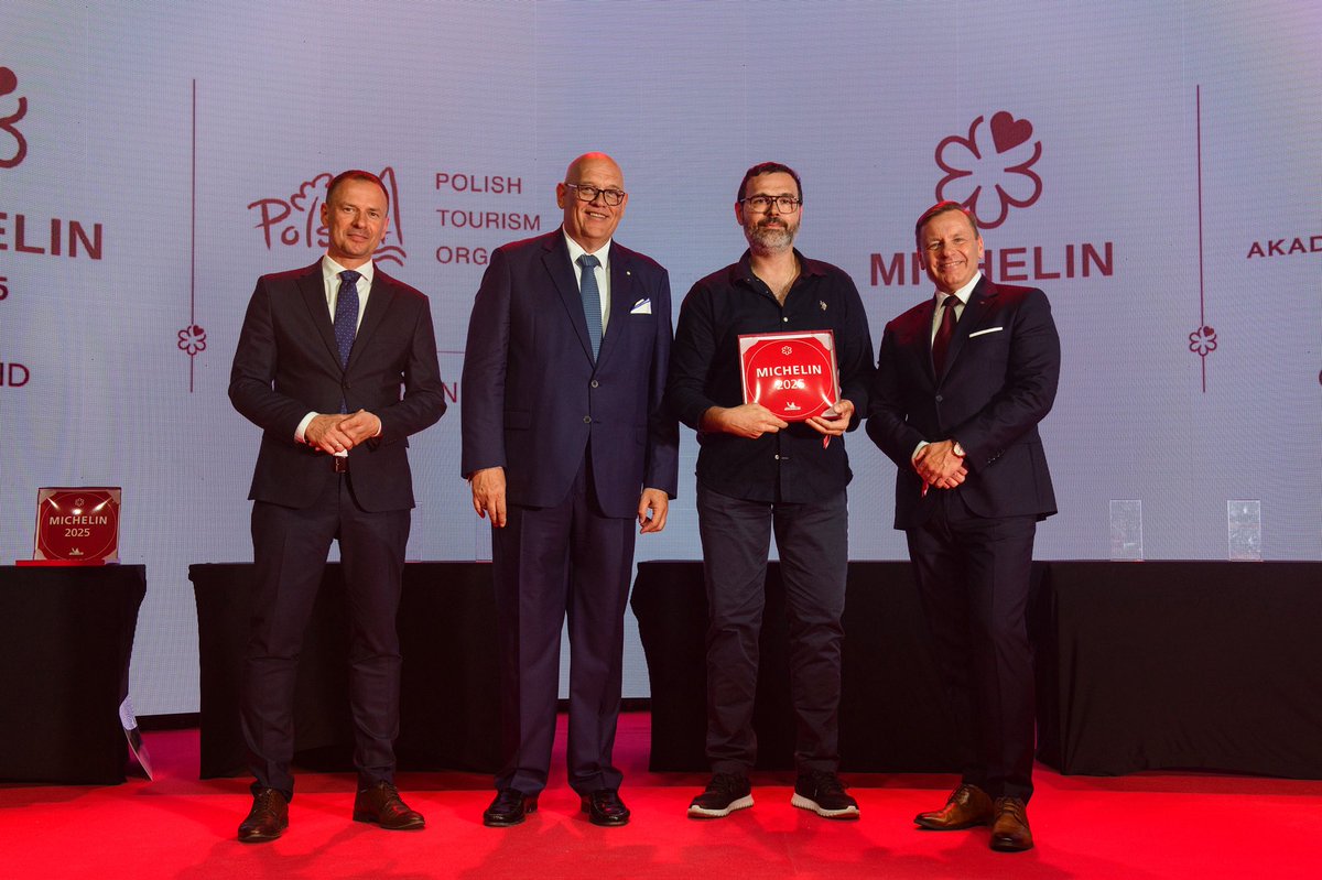 Szczęśliwi, dumni, wdzięczni i… zdeterminowani! Po raz trzeci ze wspaniałym wyróżnieniem, za które bardzo dziękujemy.