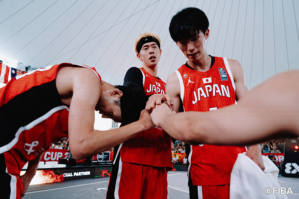 JAPAN_JBA's tweet photo. #AkatsukiJapan 3x3男子日本代表
🏆FIBA 3x3 ワールドカップ2025 #3x3WC
日本は3位でプレーイントーナメント進出決定（6月27日）！

👇予選プール DAY2結果
🇯🇵日本 14-21 ラトビア🇱🇻
（小澤9点、井後2点、仲西2点、出羽1点）
🇯🇵日本  21-20 モンゴル🇲🇳
（小澤15点、仲西3点、出羽2点、井後1点）

👇予選プールB順位
①アメリカ（4勝）
②ラトビア（3勝1敗）
③日本（2勝2敗）
④モンテネグロ（1勝3敗）
⑤モンゴル（4敗）

📍モンゴル・ウランバートル
https://t.co/DkY6mcRtGT

#バスケ #日本一丸 #バスケで日本を元気に