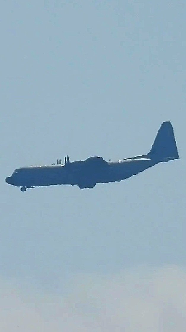 LebanonJets's tweet photo. #Italy AirForce C130 #MM62189 #33FFE7 as #IAM4665 arrived into Beirut from Pisa, Lebanon hosts over 1,000 Italian troops in #UNIFIL https://t.co/uaBrL7SCHO