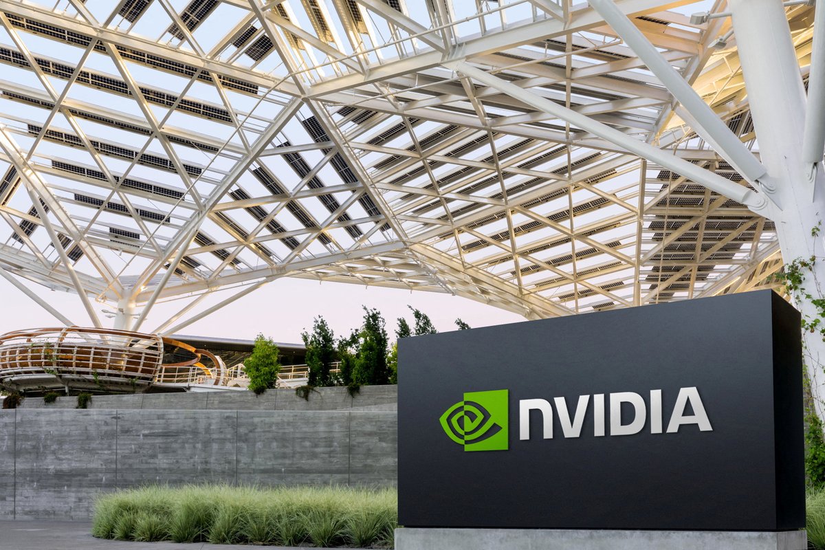 Loop Capital lifts Nvidia $NVDA target to street high of $250 on AI chip spending

streetinsider.com/General+News/L…