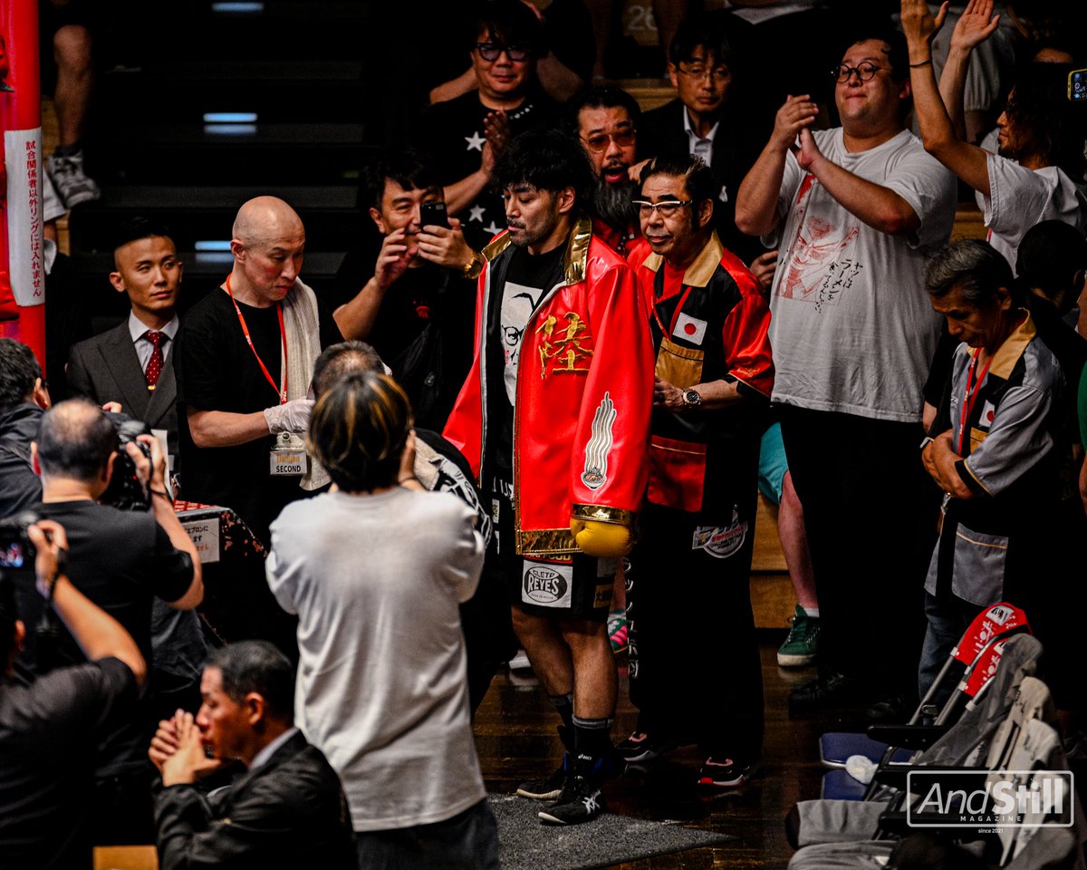 AdSt_official's tweet photo. Sウェルター級8R/S.Welterweight 8R
#ジロリアン陸/#jirolianRiku @jirolianriku 
vs
#チャン・サーラー/#ChanSala

8R 判定3-0 Unanimous Decision
(77-75,78-74×2)
勝者/winner #ジロリアン陸/#JirolianRiku @jirolianriku https://t.co/xDlIiVedgR